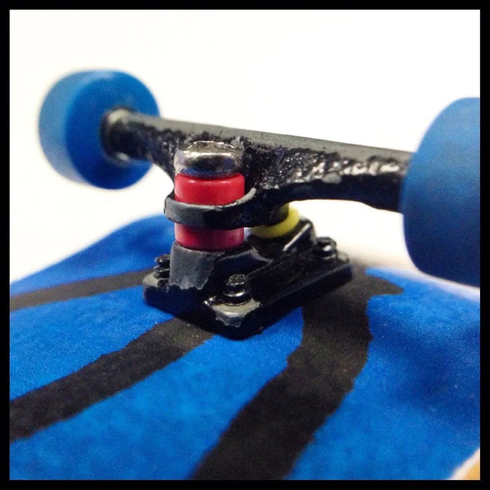 Level Up - Beta Bushings - Hunter Green - Image 3